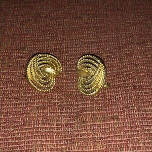 Vintage Monet clip-on gold-tone Earrings